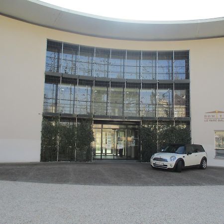 Aparthotel Domitys Le Parc Balsan à Châteauroux Extérieur photo